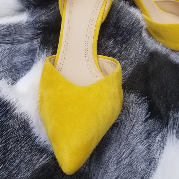 Marc Fisher Pumps - Picture 2 of 5